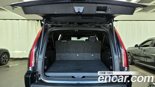 Cadillac Escalade 2019 — Photo 4/20