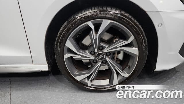 Audi A3 2024 — Şəkil 9/20