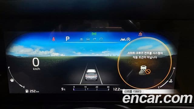 Kia Carnival 2022 — ფოტო 8/20