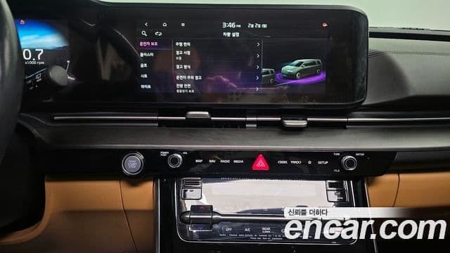 Kia Carnival 2022 — ფოტო 15/20