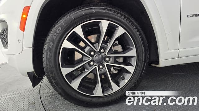 Jeep Grand Cherokee 2023 — Şəkil 5/20