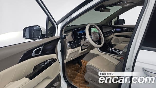 Kia Carnival 2023 — Şəkil 10/20