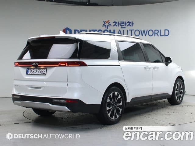Kia Carnival 2022 — Фото 2/20