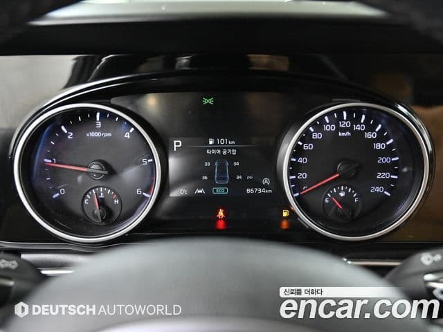 Kia Carnival 2022 — Фото 8/20