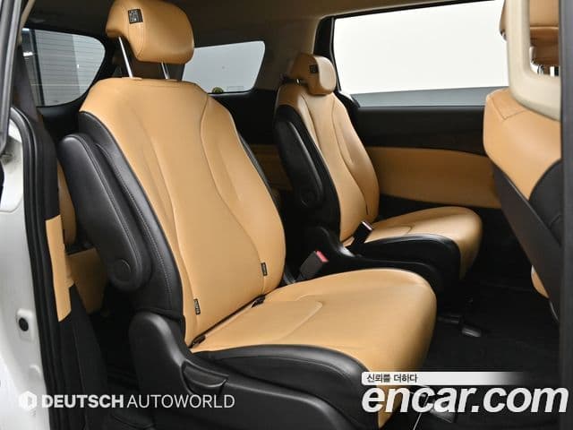 Kia Carnival 2022 — Фото 12/20