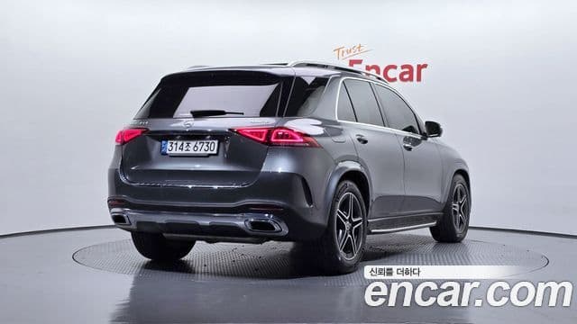 Mercedes-Benz GLE-Class 2021 — ფოტო 2/20