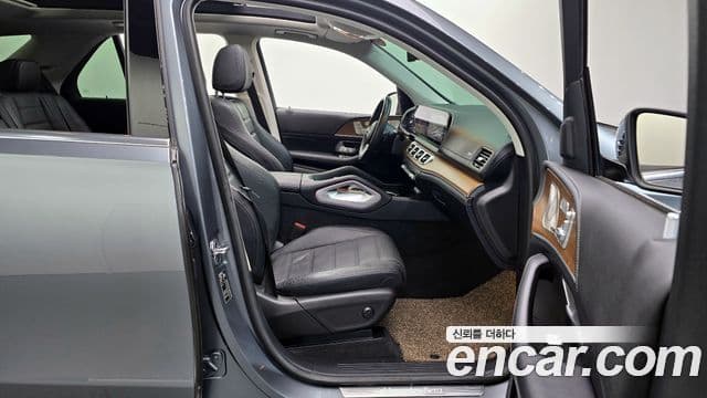 Mercedes-Benz GLE-Class 2021 — ფოტო 10/20