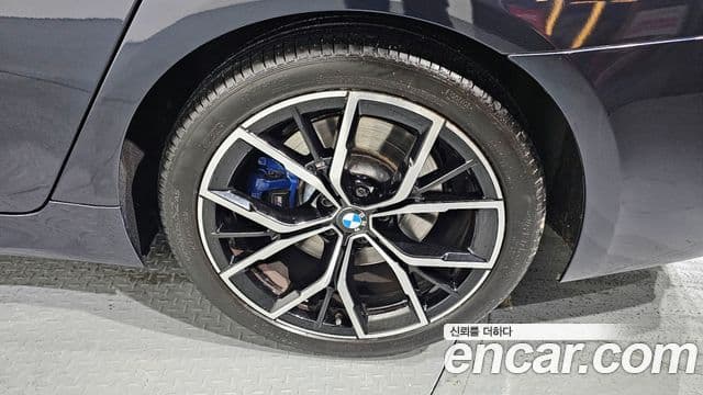 BMW 5 Series 2023 — Şəkil 5/20