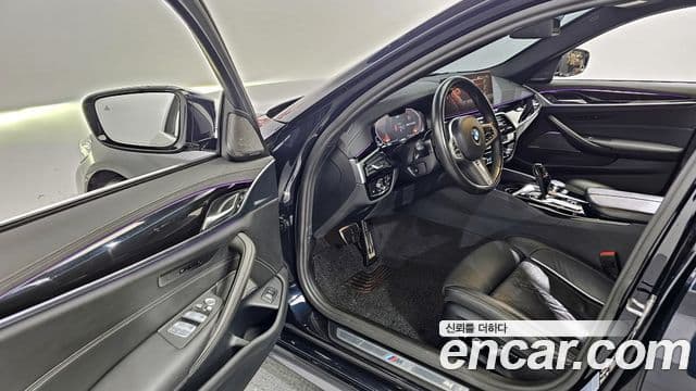 BMW 5 Series 2023 — Şəkil 18/20