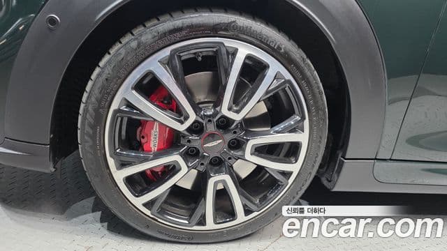Mini Cooper S 2022 — ფოტო 4/20