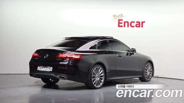 Mercedes-Benz E-Class 2020 — ფოტო 2/20