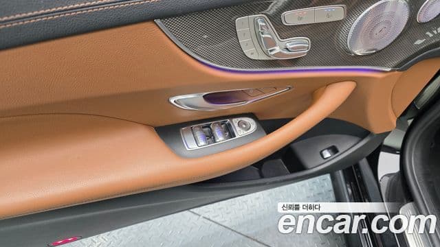 Mercedes-Benz E-Class 2020 — ფოტო 14/20
