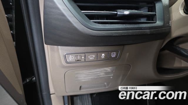 Kia K8 2023 — Şəkil 17/20
