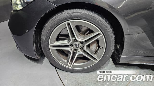 Mercedes-Benz S-Class 2022 — Photo 16/20