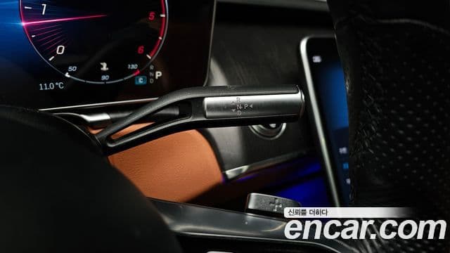 Mercedes-Benz S-Class 2022 — Photo 17/20