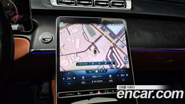 Mercedes-Benz S-Class 2022 — Photo 12/20