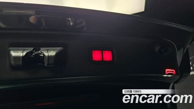 Mercedes-Benz S-Class 2022 — Photo 8/20