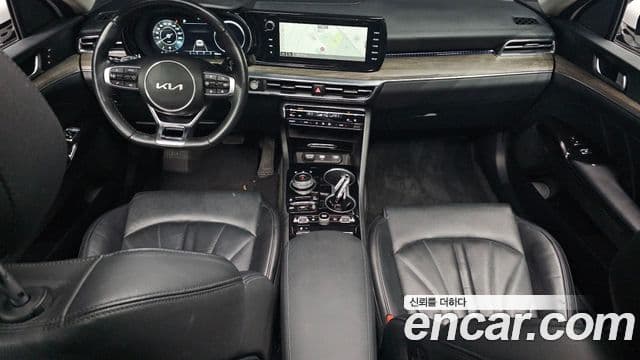 Kia K5 2023 — ფოტო 7/20