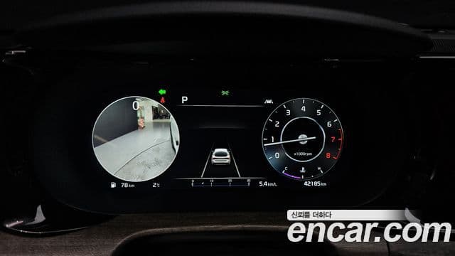 Kia K5 2023 — ფოტო 8/20