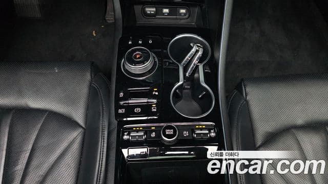 Kia K5 2023 — ფოტო 9/20