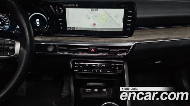 Kia K5 2023 — ფოტო 14/20