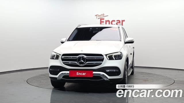 Mercedes-Benz GLE-Class 2019 — Фото 3/20