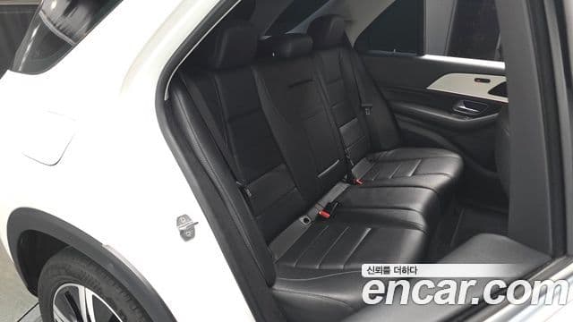 Mercedes-Benz GLE-Class 2019 — Фото 11/20