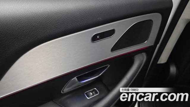 Mercedes-Benz GLE-Class 2019 — Фото 19/20