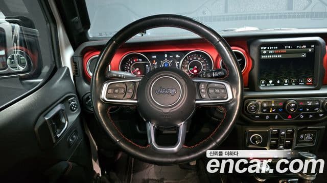 Jeep Wrangler 2020 — Şəkil 13/20