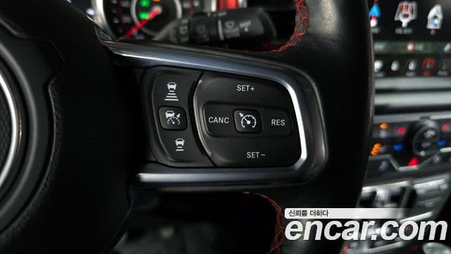 Jeep Wrangler 2020 — Şəkil 18/20