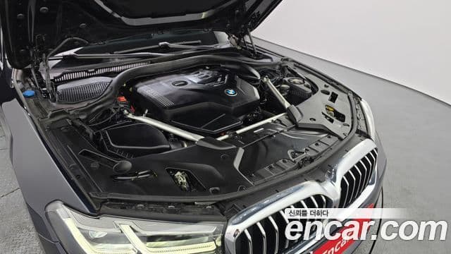 BMW 5 Series 2021 — ფოტო 6/20