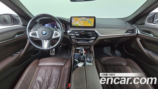 BMW 5 Series 2021 — ფოტო 7/20