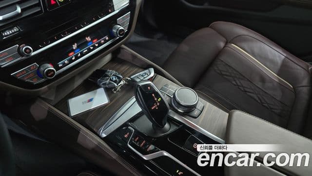 BMW 5 Series 2021 — ფოტო 9/20