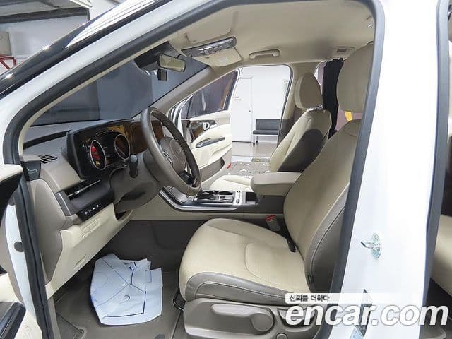Kia Carnival 2022 — Şəkil 10/20