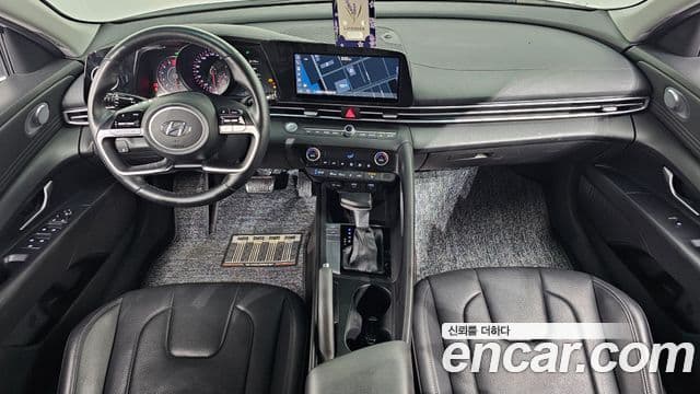Hyundai The New Avante Hybrid 2021 — Photo 4/20