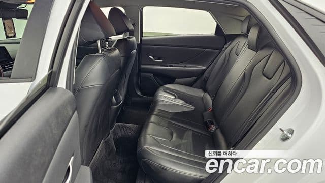 Hyundai The New Avante Hybrid 2021 — Photo 11/20
