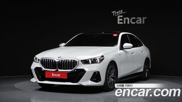 BMW 5 Series 2025 — Şəkil 1/20