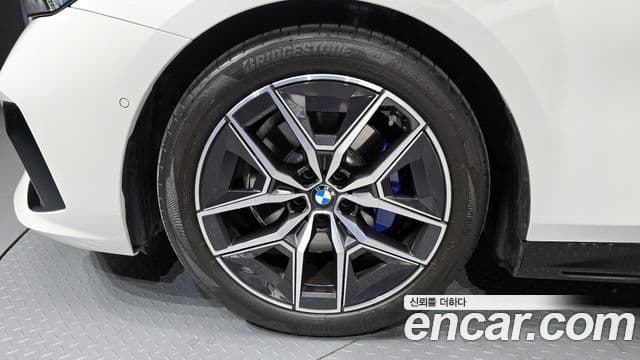 BMW 5 Series 2025 — Şəkil 5/20