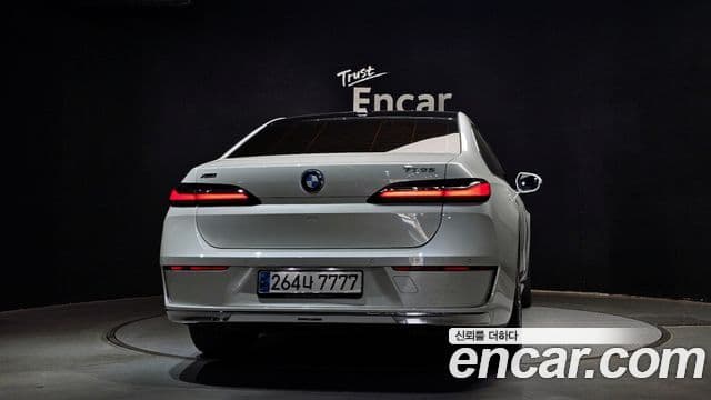BMW 7 Series 2023 — Şəkil 4/20