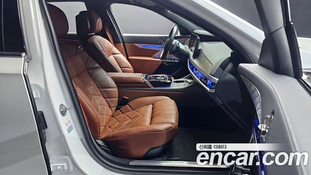 BMW 7 Series 2023 — Şəkil 10/20