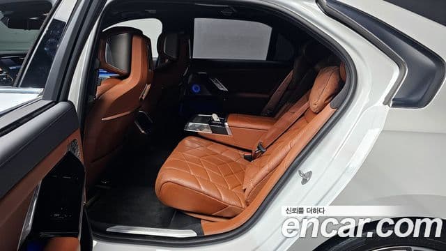BMW 7 Series 2023 — Şəkil 12/20