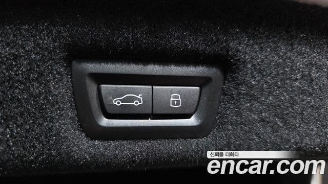 BMW 7 Series 2023 — фото 20 из 20