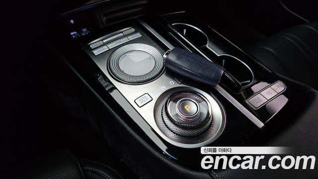 Genesis Electrified G80 2021 — ფოტო 9/20