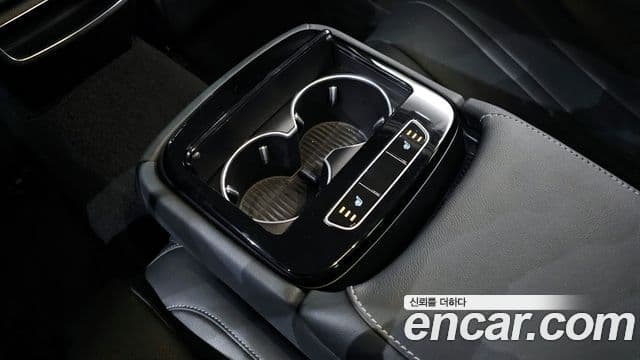 Genesis Electrified G80 2021 — ფოტო 18/20
