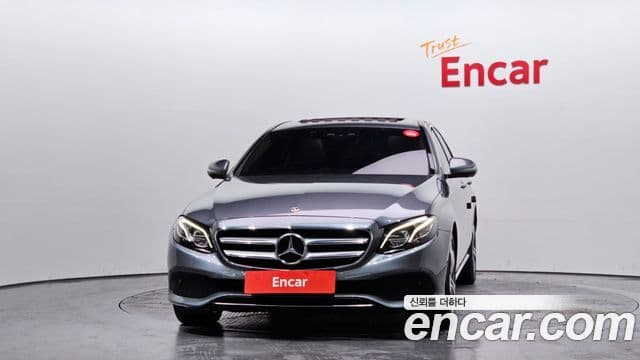 Mercedes-Benz E-Class 2018 — ფოტო 3/20