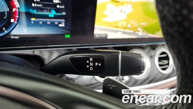 Mercedes-Benz E-Class 2018 — ფოტო 9/20