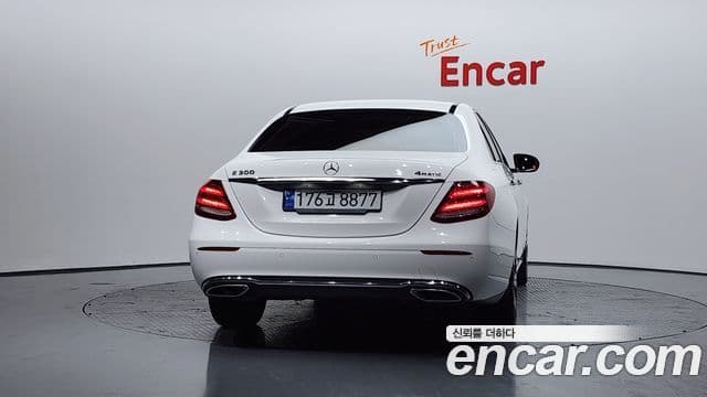 Mercedes-Benz E-Class 2018 — Şəkil 4/20