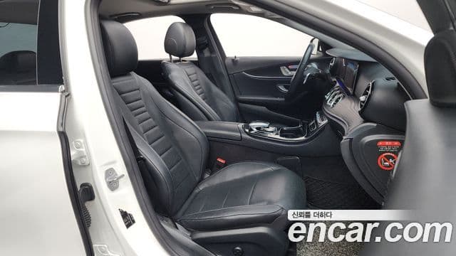 Mercedes-Benz E-Class 2018 — Şəkil 11/20