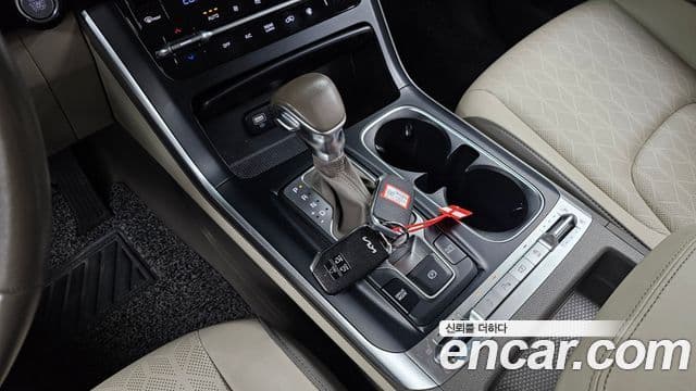 Kia Carnival 2021 — Şəkil 9/20