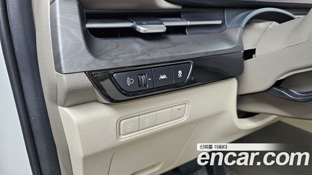Kia Carnival 2021 — Şəkil 14/20